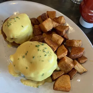 Crab Cake Benedict