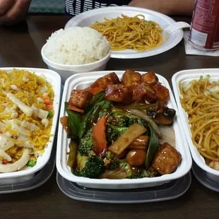 Left to right: chicken fried rice, bean curd homestyle (my favorite and i always order this everytime) and Shrimp Lo-mein.