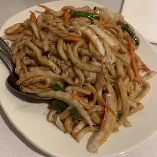 Shanghai-Style Vegetable Chow Mein