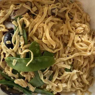 Vegetarian E-Mein Sauteed