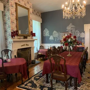 Dining room for 12-16.