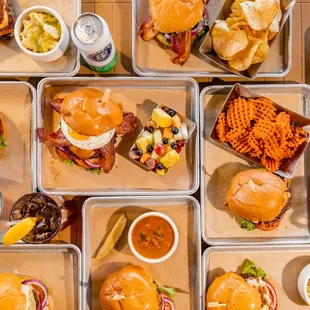Burgers at Maple Landing