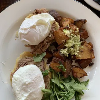 Pulled Pork Benedict