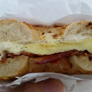 Bacon omelet bagel