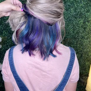 Partial highlight w/ vivid peek a boo- Whitney