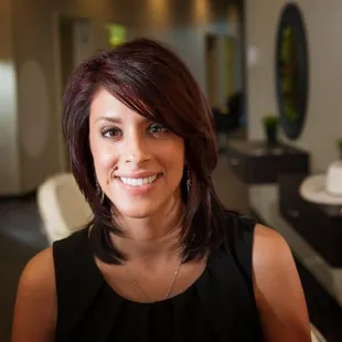 Jessica, senior  stylist