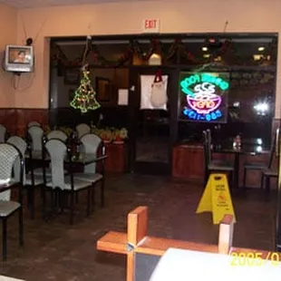 Front Dining Room w/TV.