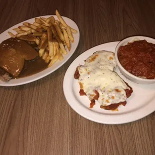 Famous Hot Beef and Chicken Parmigiana w/Spaghetti
