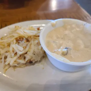 Hash Brown Cake w/ Shiitake Mushroom Gravy