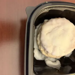 Iced Cinnamon Biscuit