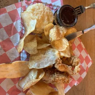 Kickin' Chicken Strips Basket - 4pc