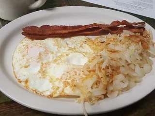 Nicole's On the River