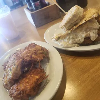 Classic Biscuit - Smashbrown, Egg & Cheese