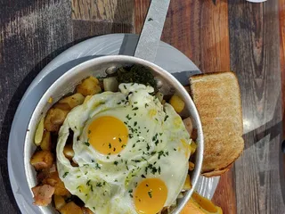 The Frog Pond Downtown St. Petersburg