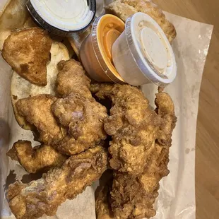 Crispins 6 Pc Chicken Strip Basket