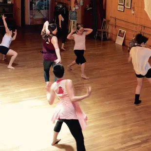 Kristin's Contemporary Dance Class. Saturday's at 11.