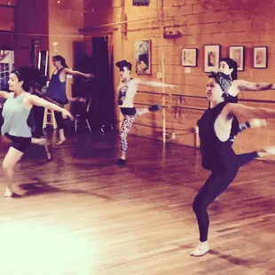 Kristin's Contemporary Dance Class. Saturday's at 11