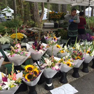 Many flower vendors