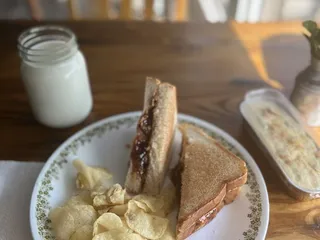 PB&J with Tay