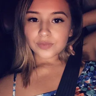 Stefani R.
