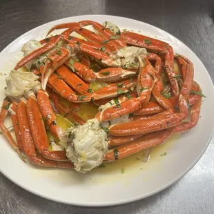 Snow crab in mantequilla