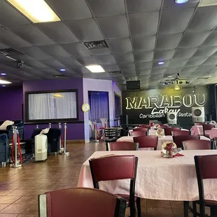 Another look at the dining area