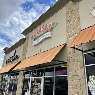 the outside of a restaurant