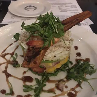 Lump Crab and Shrimp Tower