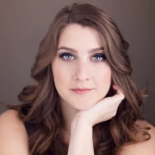 Nikki B.