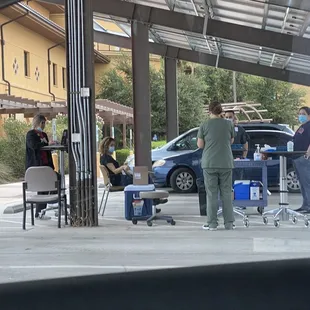 I pulled up parked and was done in 8 minutes