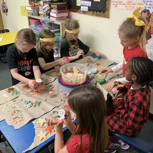 2nd graders working on a service project