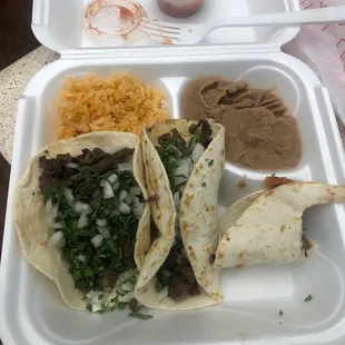 3 Tacos de Carne Asada