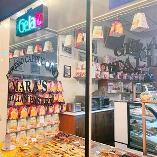 They have a lot of goodies here. My friend wanted biscotti &amp; they have so many varieties.