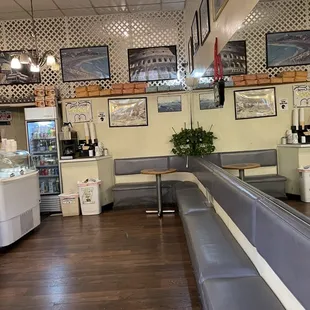 Interior of Mara&apos;s Italian Pastry in San Francisco.