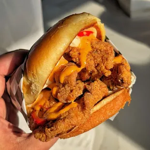 Chicken Sandwich (Instagram: foodwithbros)