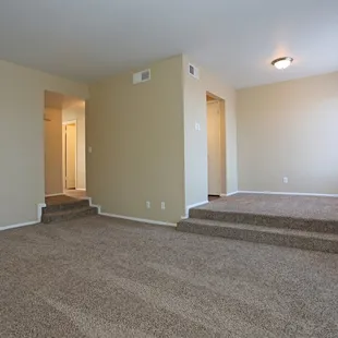 Choose from our renovated one and two bedroom floor plans that come well-appointed with upgraded features.