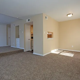 Choose from our renovated one and two bedroom floor plans that come well-appointed with upgraded features.