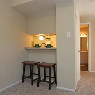 Choose from our renovated one and two bedroom floor plans that come well-appointed with upgraded features.