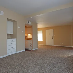 Choose from our renovated one and two bedroom floor plans that come well-appointed with upgraded features.