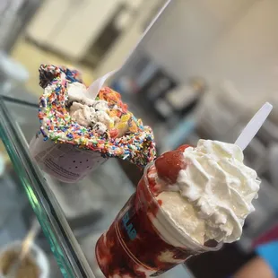 Strawberry Shortcake Sundae &amp; Sprinkle Cone Waffle Bowl
