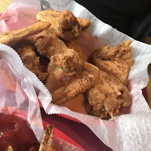 Chicken wings with midway wing dust