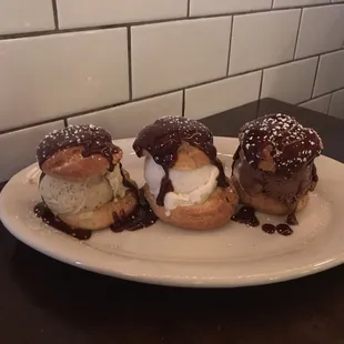 Profiteroles