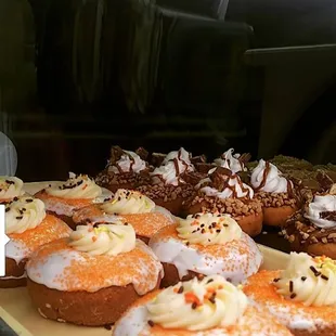 food, cupcakes