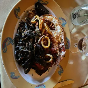 Squid in pasta with seafood
