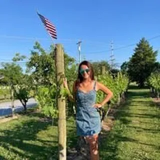 Amanda W.