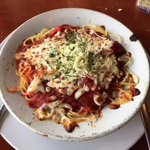 Regular spaghetti with marinara.