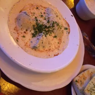 Pasta shells Florentine with cream sauce (a bit extra for it, as default is a mariana (sp?) with mozzarella cheese).