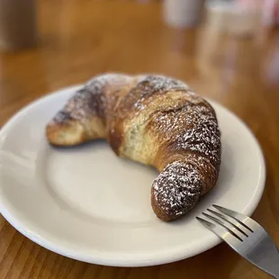 food, donuts, dough desserts