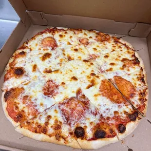 Cheese pizza