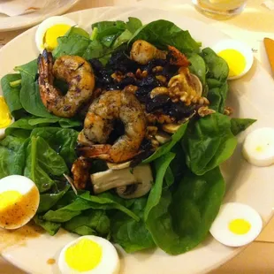 Spinach and shrimp salad